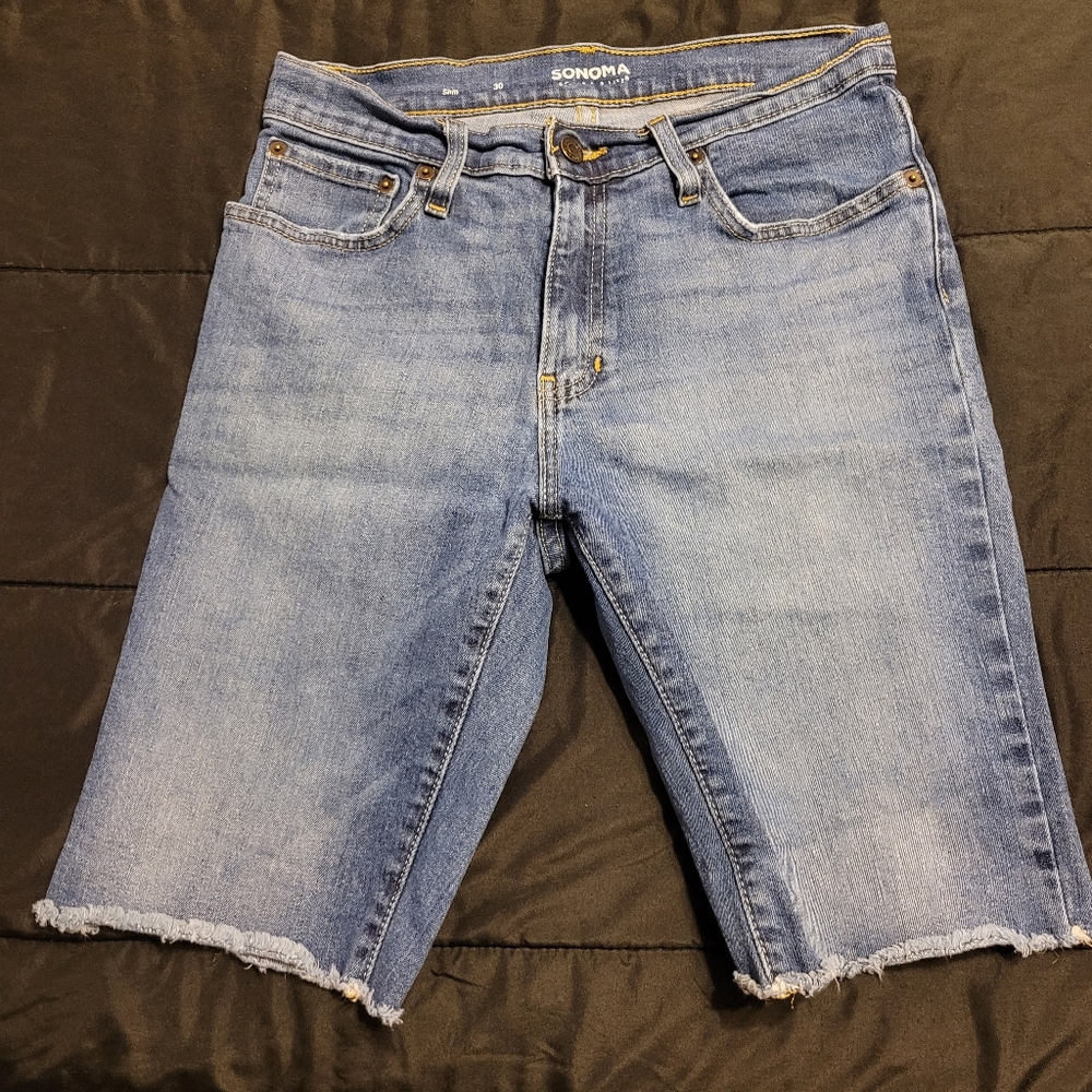 BLUE JEAN SHORTS